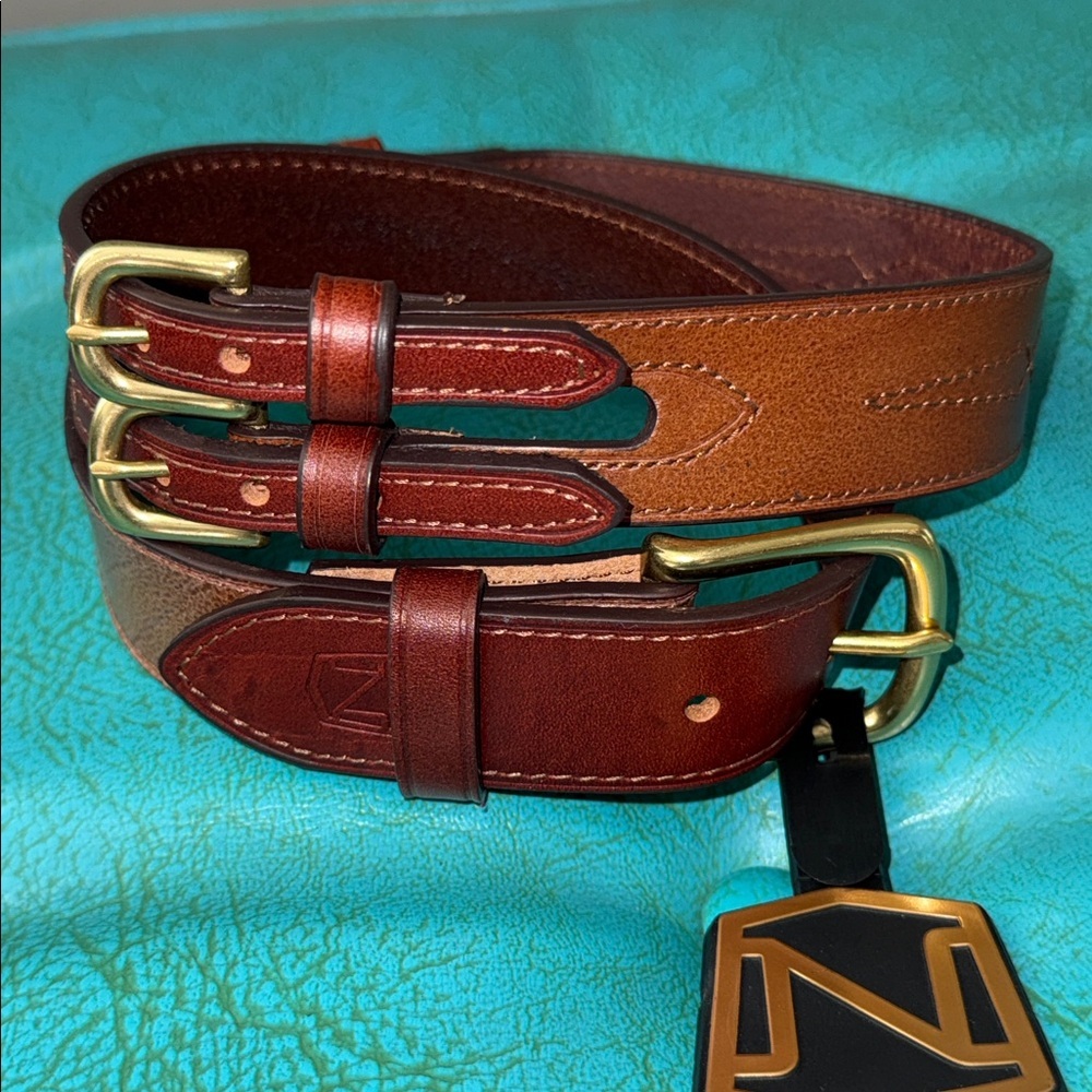 Noble Oufitters unique two tone brown leather belt statement buckle details S